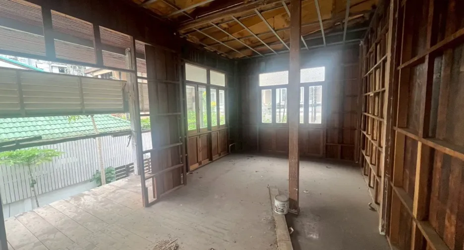 For rent retail Space in Khlong San, Bangkok