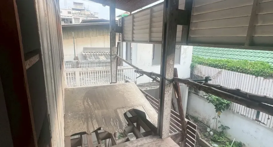 For rent retail Space in Khlong San, Bangkok