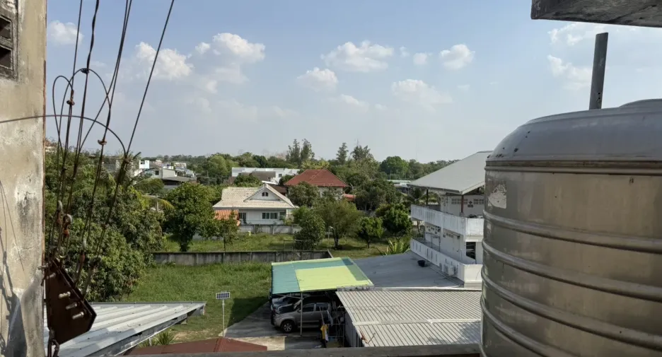 For sale 4 bedrooms townhouse in Mueang Buriram, Buriram