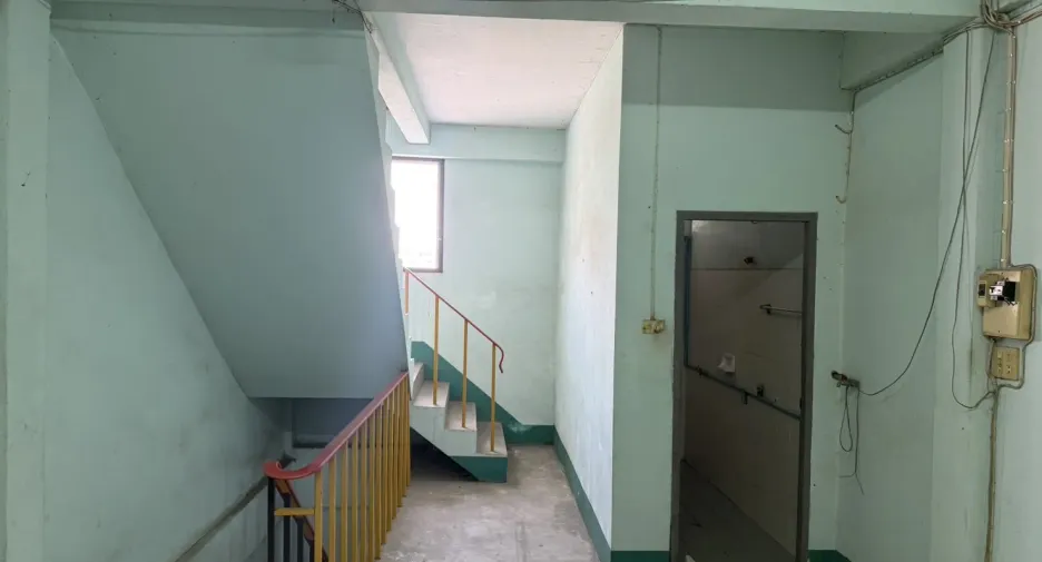 For sale 4 bedrooms townhouse in Mueang Buriram, Buriram