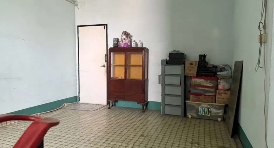 For sale 4 bedrooms townhouse in Mueang Buriram, Buriram