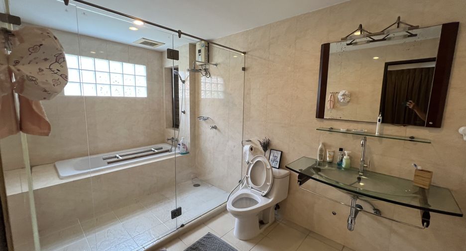 Haus zum Kauf mit 3 Zimmer in Mueang Nonthaburi, Nonthaburi