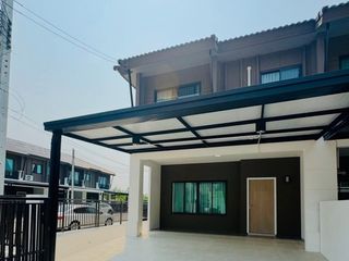 For Rent 3 Bedroom Townhouse In Mueang Chiang Mai