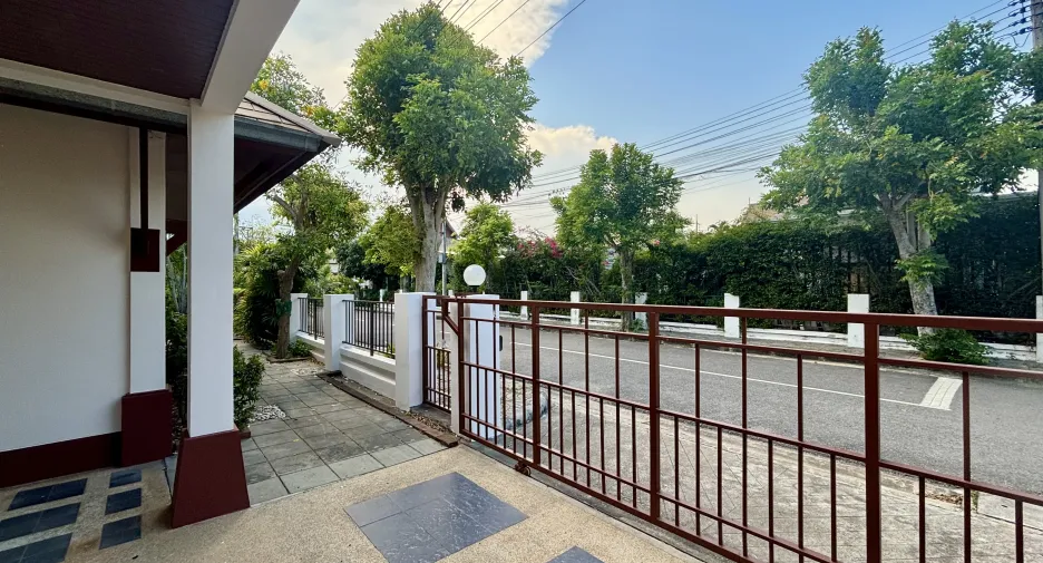 For sale and for rent 3 bedrooms villa in Hua Hin, Prachuap Khiri Khan