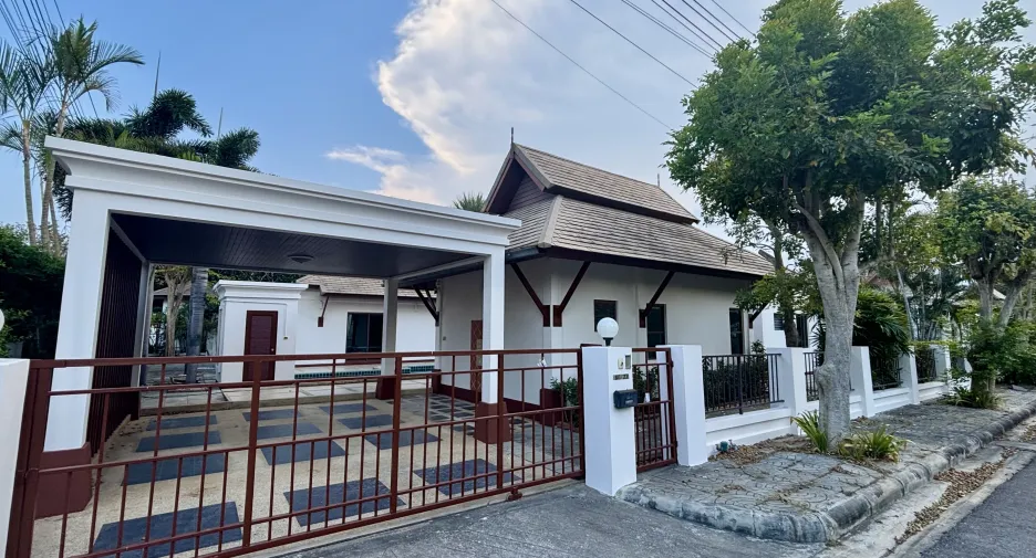 For sale and for rent 3 bedrooms villa in Hua Hin, Prachuap Khiri Khan
