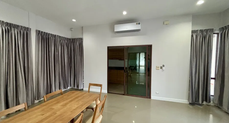 For sale and for rent 3 bedrooms villa in Hua Hin, Prachuap Khiri Khan