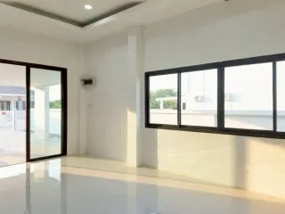 出售 3 卧室 独立屋 在 Saraphi, Chiang Mai