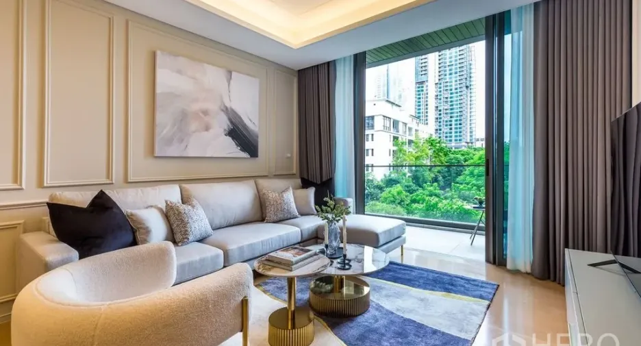 For rent and for sale 2 bedrooms condo in Pathum Wan, Bangkok
