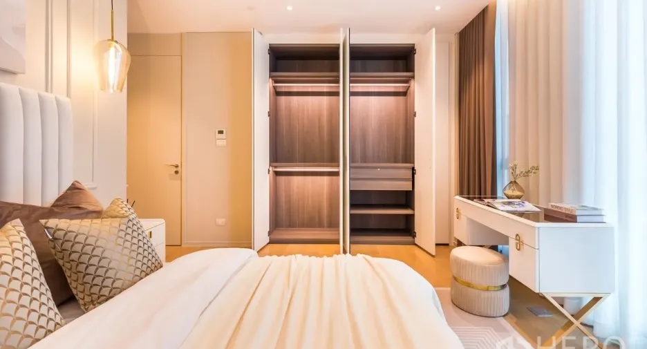 For rent and for sale 2 bedrooms condo in Pathum Wan, Bangkok