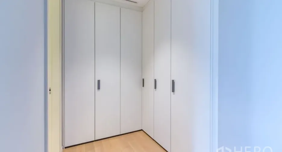 For rent and for sale 2 bedrooms condo in Pathum Wan, Bangkok
