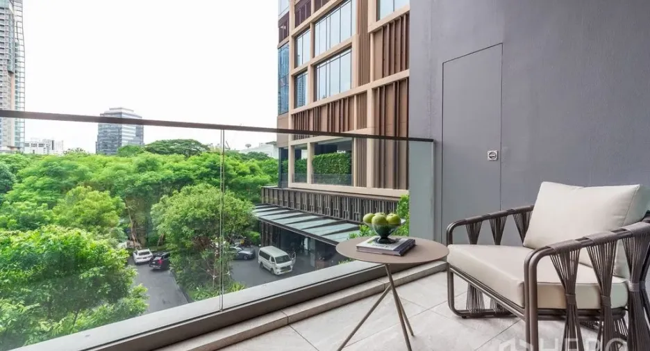 For rent and for sale 2 bedrooms condo in Pathum Wan, Bangkok