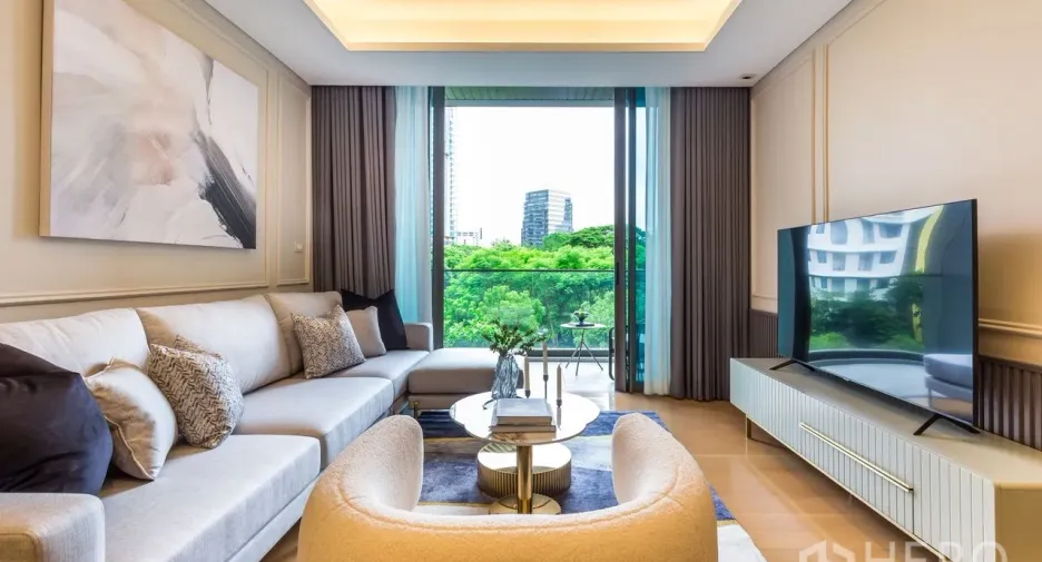 For rent and for sale 2 bedrooms condo in Pathum Wan, Bangkok