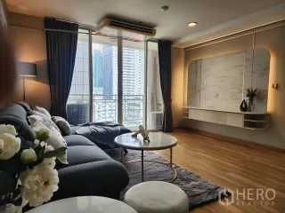 For rent 2 bedrooms condo in Watthana, Bangkok