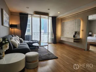 For rent 2 bedrooms condo in Watthana, Bangkok