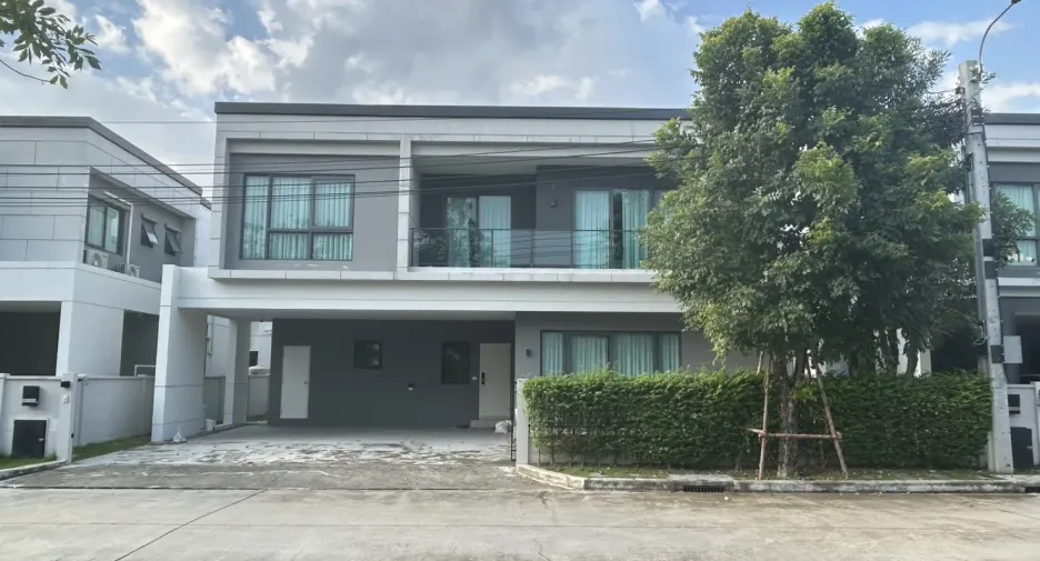 Аренда 4 спальни дом в Bang Phli, Самутпракан