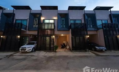 For sale 3 bedrooms townhouse in Ko Samui, Surat Thani