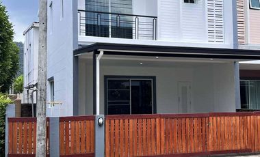 For rent 3 bedrooms townhouse in Mueang Phuket, Phuket