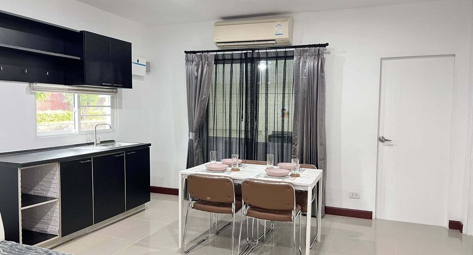 For rent 3 bedrooms townhouse in Mueang Phuket, Phuket