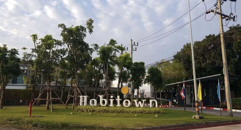 For rent 3 bedrooms townhouse in Mueang Phuket, Phuket