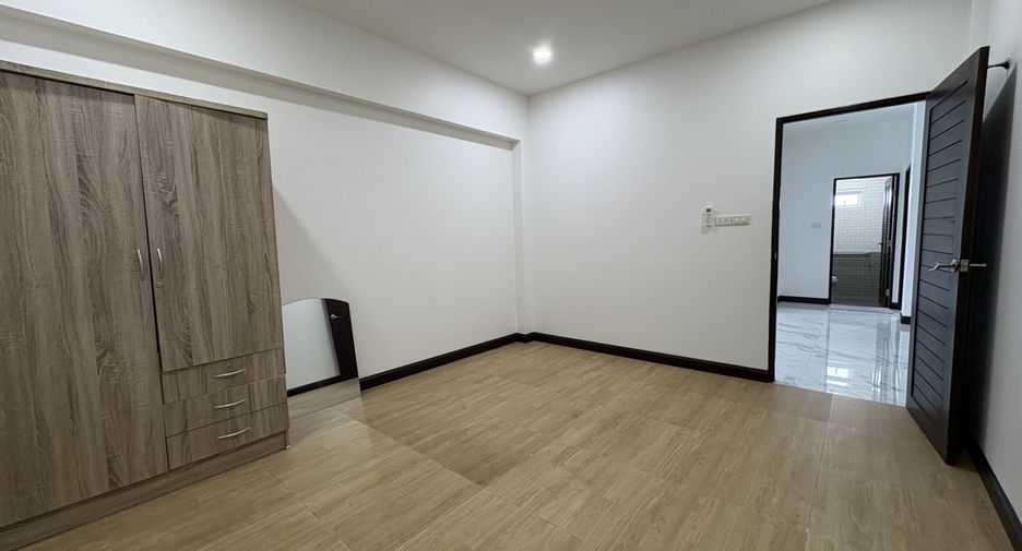 For rent 4 bedrooms villa in Thalang, Phuket