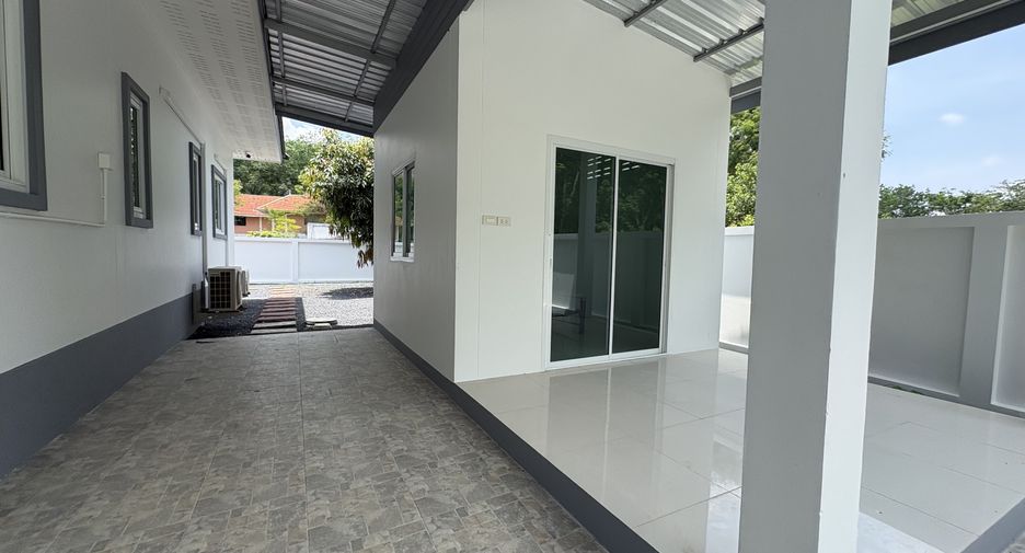 For rent 4 bedrooms villa in Thalang, Phuket
