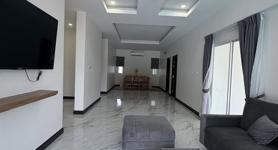 For rent 4 bedrooms villa in Thalang, Phuket