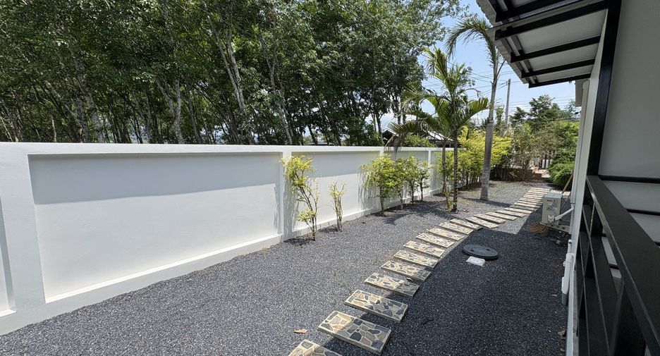 For rent 4 bedrooms villa in Thalang, Phuket