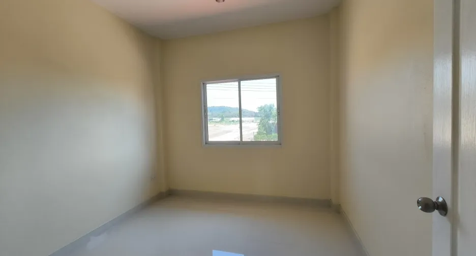 For sale 3 bedrooms townhouse in Sattahip, Chonburi