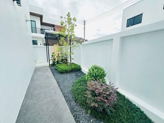 For sale 4 bedrooms house in Mueang Chiang Mai, Chiang Mai