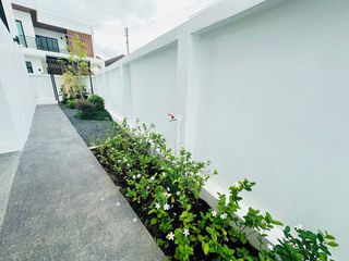 For sale 4 bedrooms house in Mueang Chiang Mai, Chiang Mai