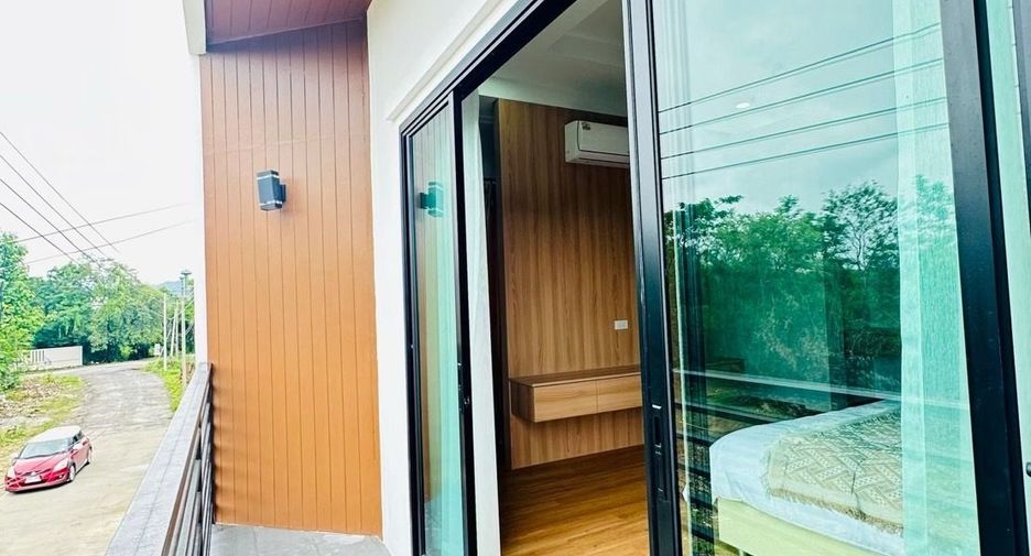 For sale 4 bedrooms house in Mueang Chiang Mai, Chiang Mai