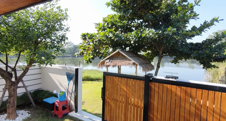 For sale 3 bedrooms house in Mueang Lamphun, Lamphun