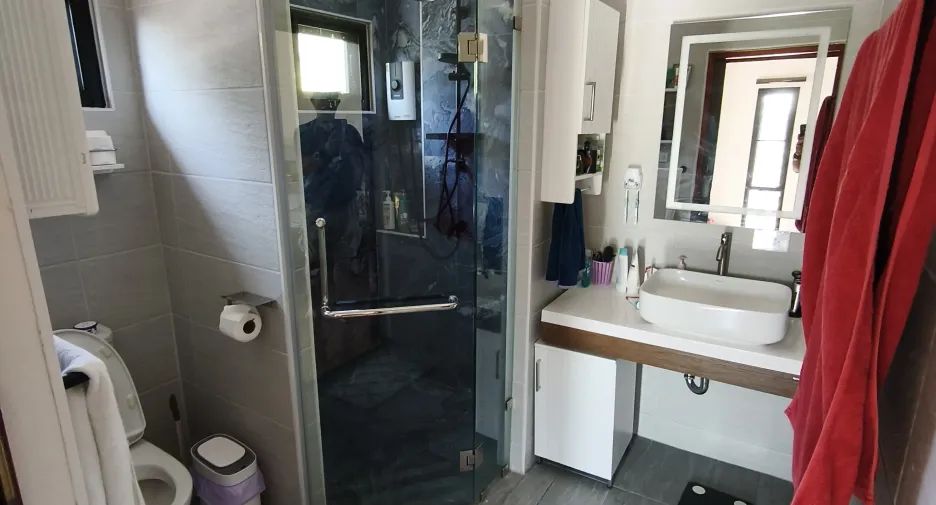 For sale 3 bedrooms house in Mueang Lamphun, Lamphun