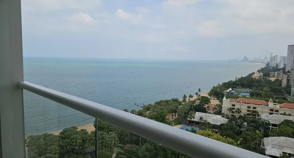 Wohnung zum Kauf mit 1 Zimmer in Sattahip, Chonburi