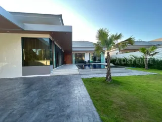 Haus zur Miete mit 5 Zimmer in Bang Lamung, Chonburi