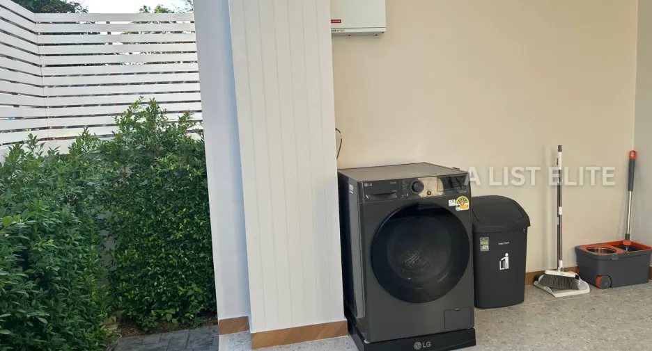 For rent 5 bedrooms house in Bang Lamung, Chonburi