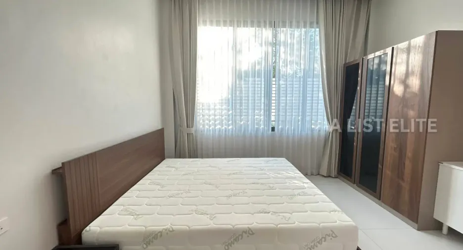For rent 5 bedrooms house in Bang Lamung, Chonburi