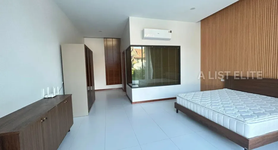 For rent 5 bedrooms house in Bang Lamung, Chonburi