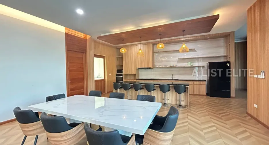For rent 5 bedrooms house in Bang Lamung, Chonburi