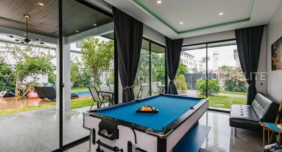 Haus zur Miete mit 7 Zimmer in Bang Lamung, Chonburi
