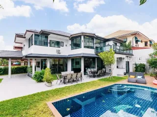 For Rent 7 Bedroom House In Bang Lamung, Chonburi