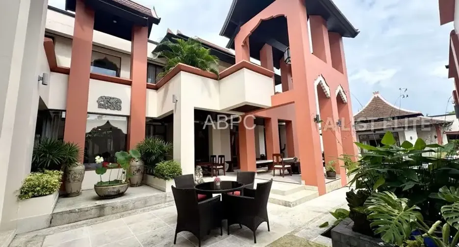 Haus zur Miete mit 5 Zimmer in Bang Lamung, Chonburi