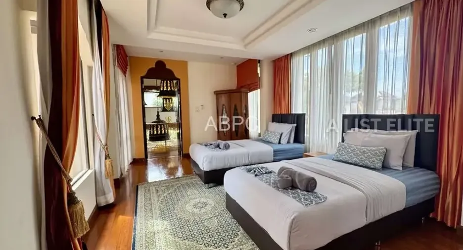 Haus zur Miete mit 5 Zimmer in Bang Lamung, Chonburi