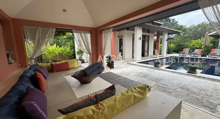 Haus zur Miete mit 5 Zimmer in Bang Lamung, Chonburi