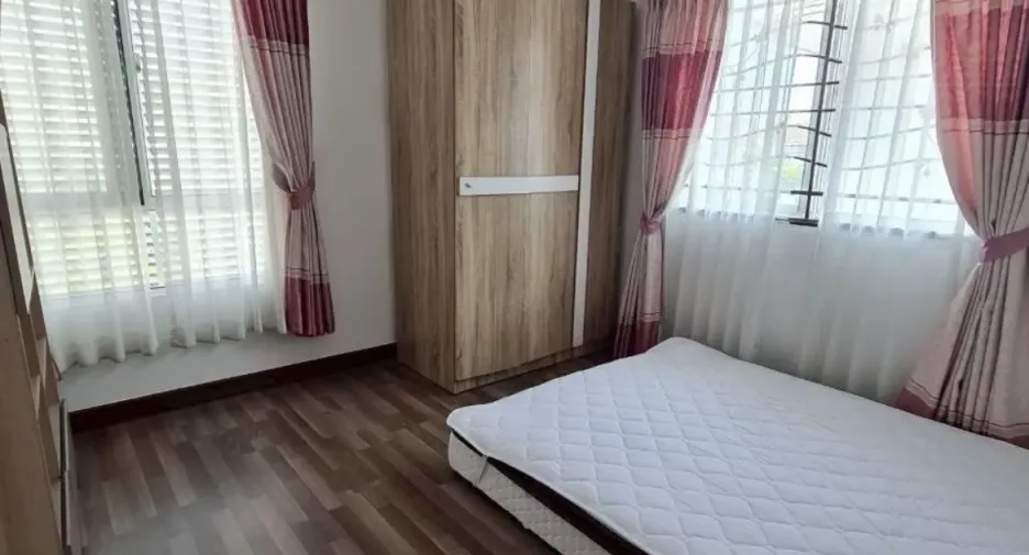 For rent 3 bedrooms house in Mueang Chiang Mai, Chiang Mai