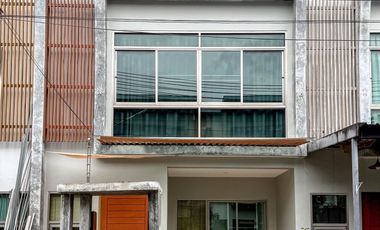 À louer 2 chambres maison à Mueang Phuket, Phuket
