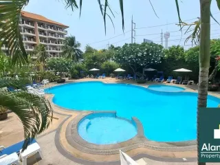 Condo en alquiler y en venta de 3 habitaciones en Bang Lamung, Chonburi