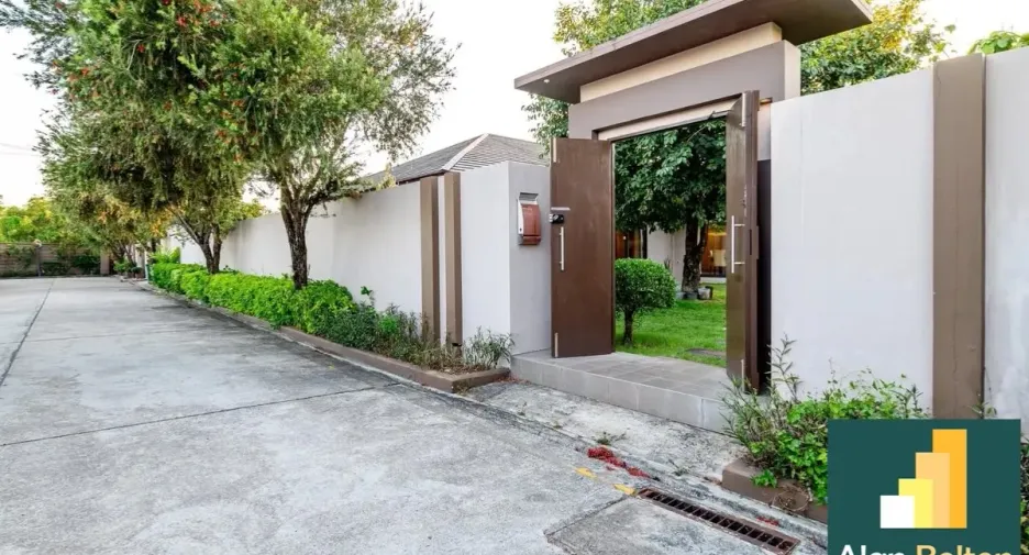For rent 3 bedrooms house in Bang Lamung, Chonburi