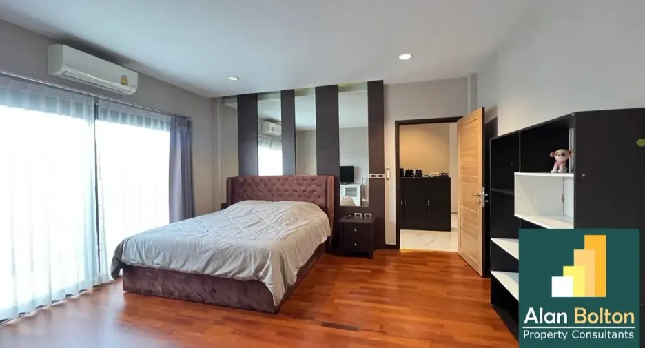 For rent 3 bedrooms house in Bang Lamung, Chonburi