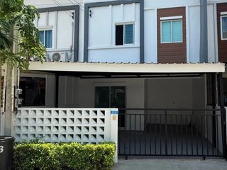 For sale 3 bedrooms townhouse in Bang Lamung, Chonburi